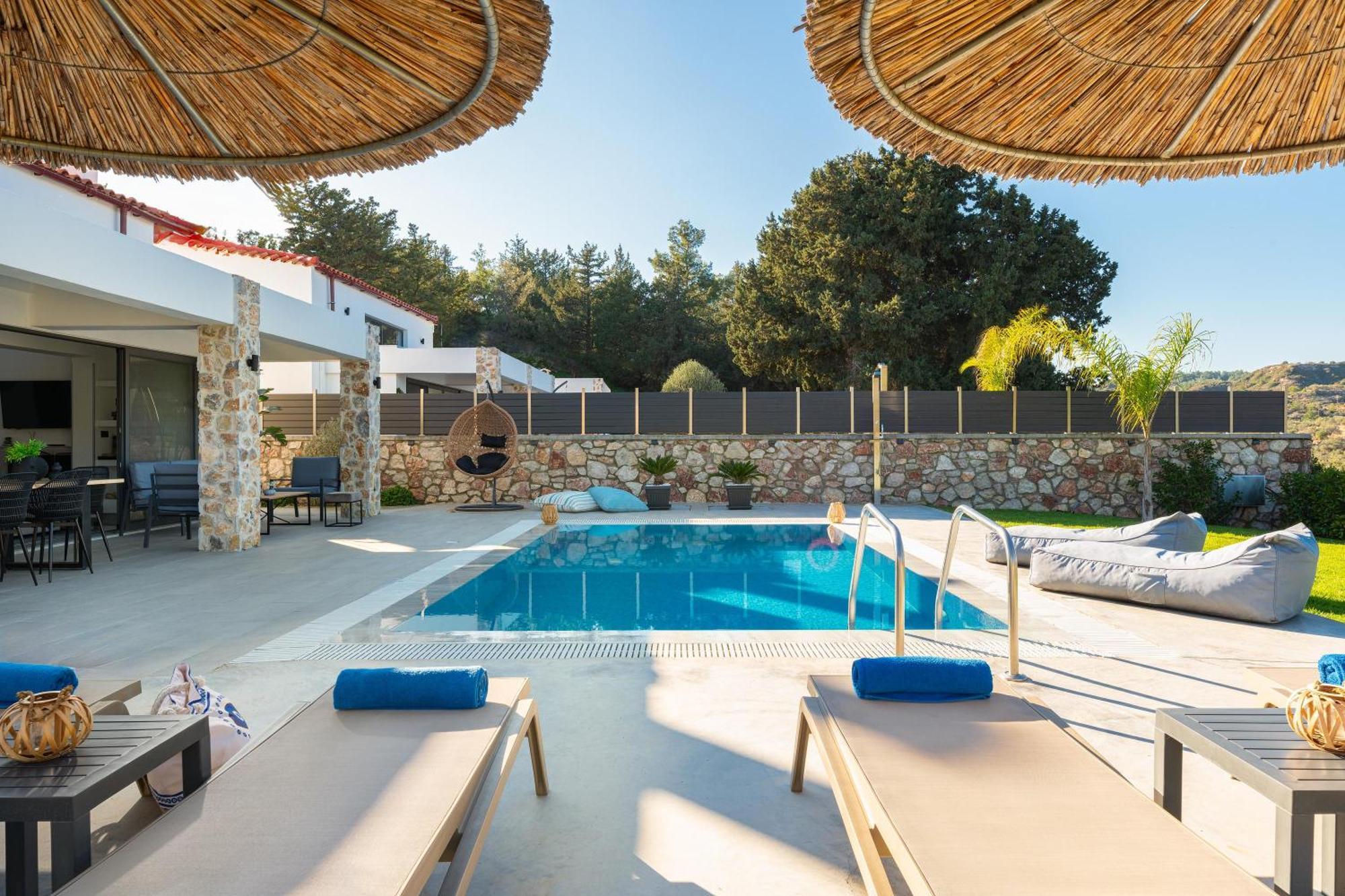 Aiora Luxury Villas アファンドウ エクステリア 写真