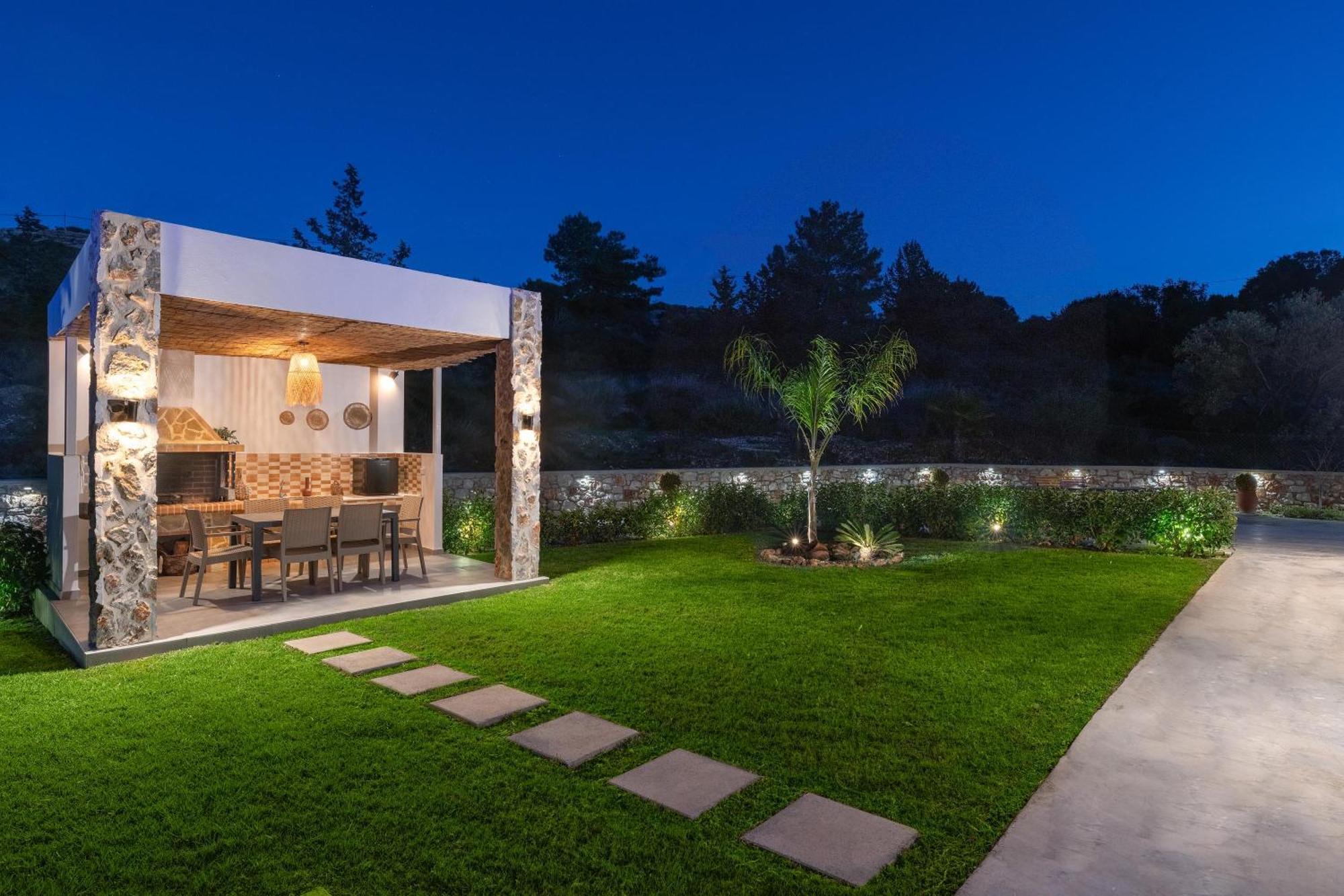 Aiora Luxury Villas アファンドウ エクステリア 写真