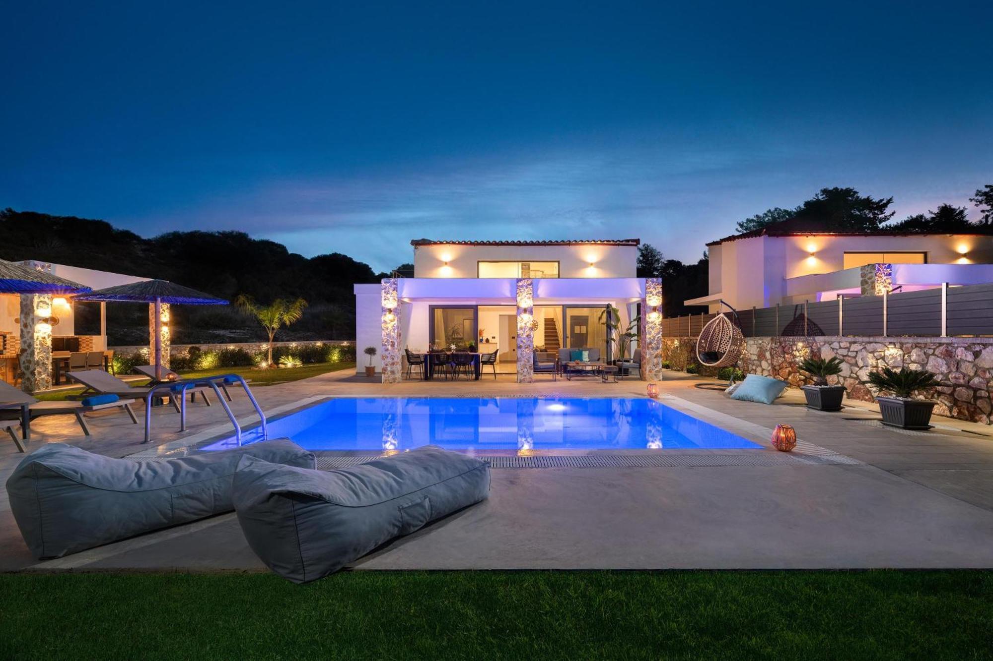 Aiora Luxury Villas アファンドウ エクステリア 写真